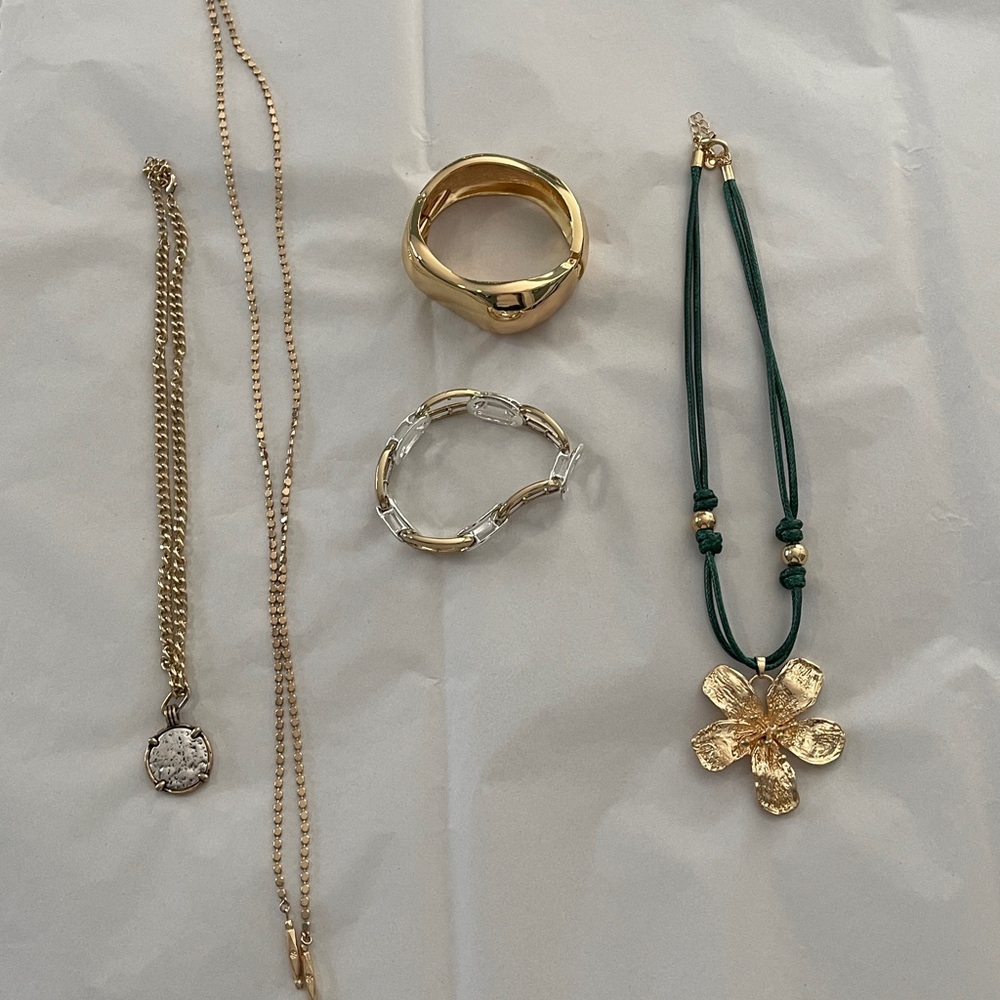 Fashion jewelry mix - Picture 1 of 6